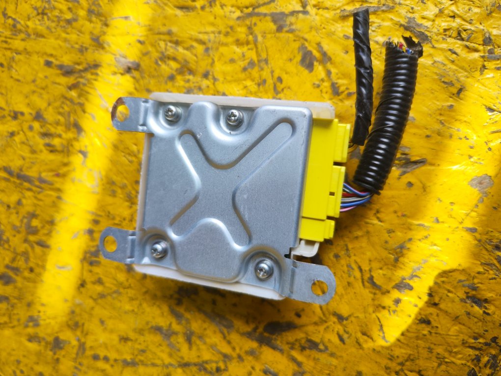 Блок airbag RUSH J210E 3SZ-VE