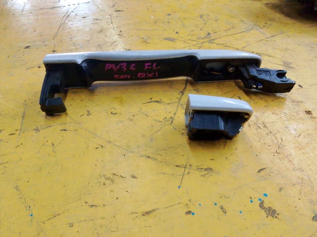 Ручка двери передняя левая G35 PV36