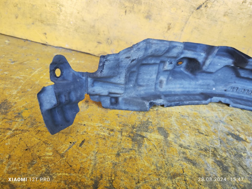 Подкрылок передний правый TERIOS KID J131G
