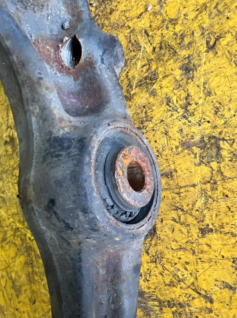 Рычаг передний левый ACCORD CF4