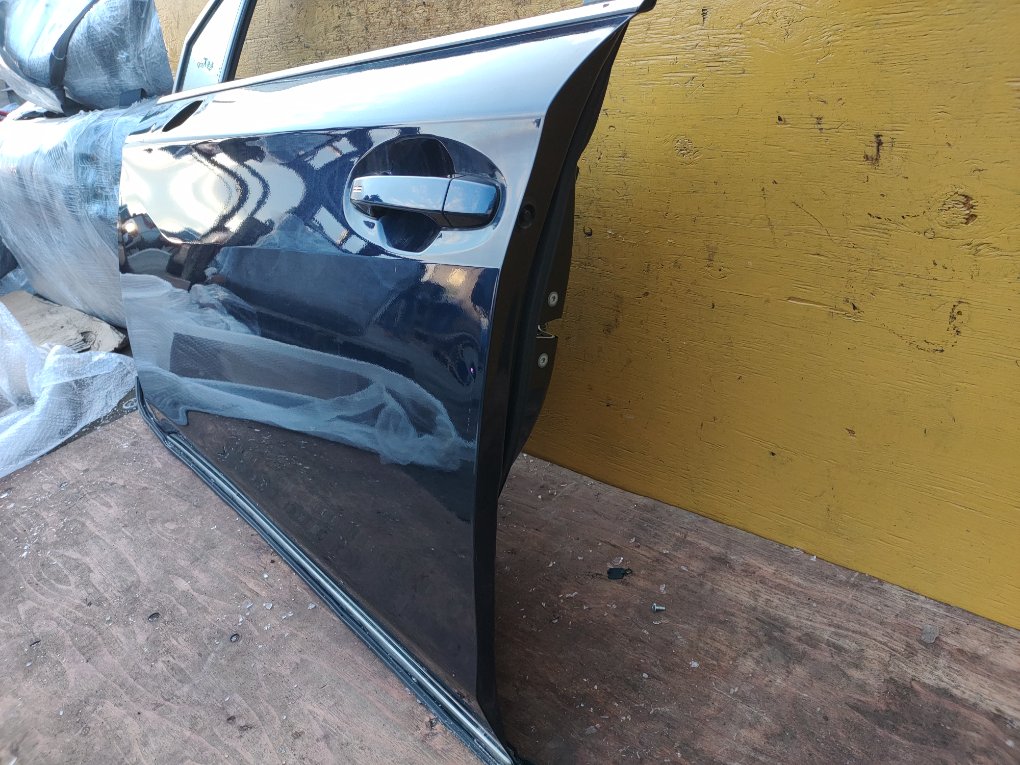 Дверь передняя левая IMPREZA GT7