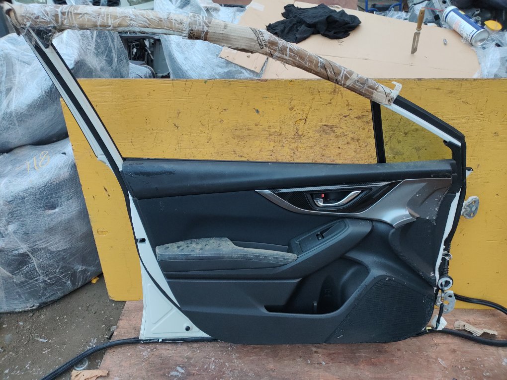 Дверь передняя левая IMPREZA GT7