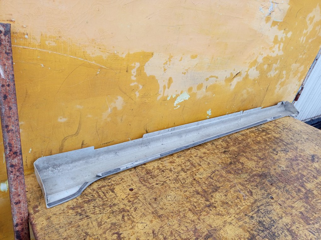 Порог правый COROLLA AXIO NZE144 1NZ-FE