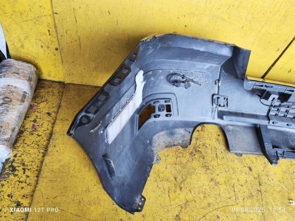 Бампер задний GLK300 2011 X204 Бампер задний GLK300 2011 X204