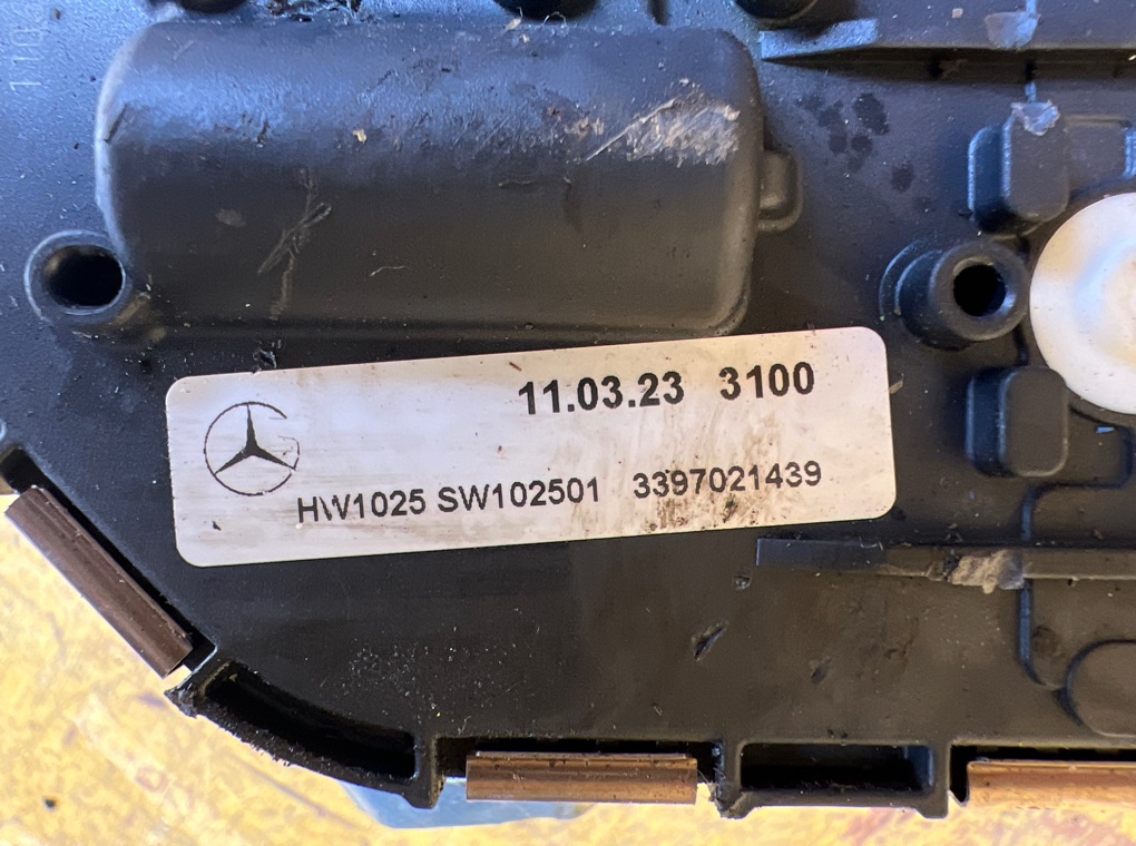 Механизм стеклоочистителя GLK300 2011 X204 M272.948