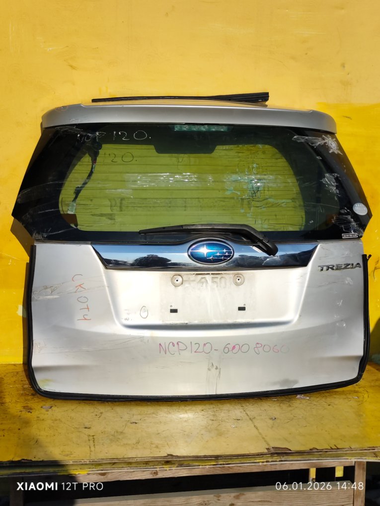 Дверь 5-я SUBARU TREZIA NCP120 контрактная