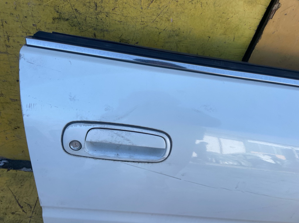 Дверь передняя правая TOYOTA CORONA EXIV ST200 Дверь передняя правая TOYOTA CORONA EXIV ST200