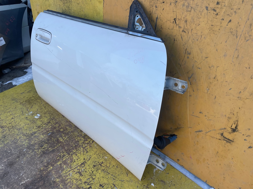 Дверь передняя правая CORONA EXIV ST200 Дверь передняя правая CORONA EXIV ST200