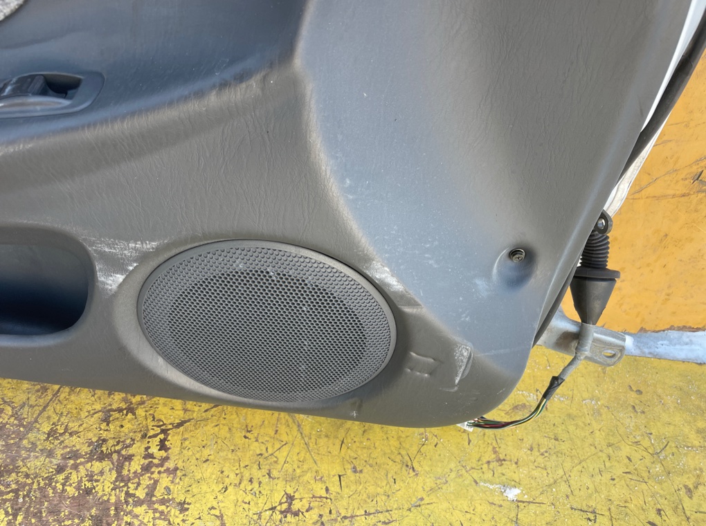 Дверь передняя левая CORONA EXIV ST200