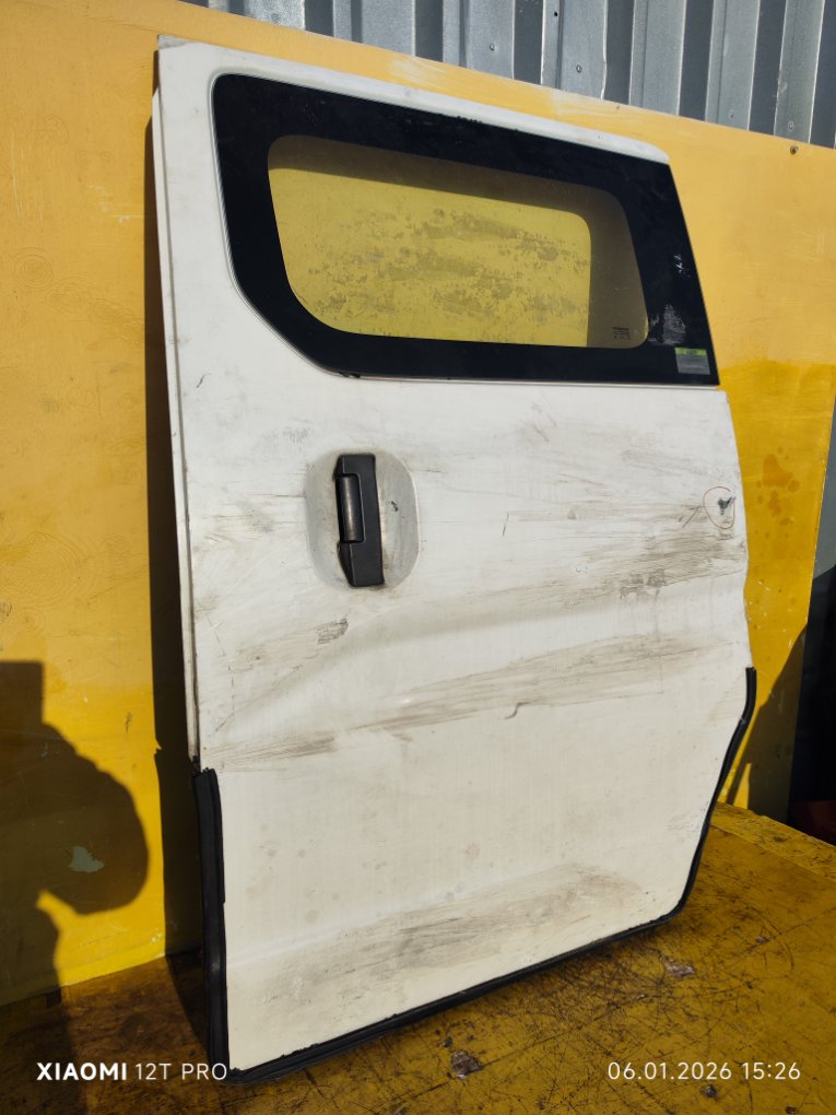 Запчасть дверь задняя левая NISSAN NV200 VM20 контрактная Дверь задняя левая NISSAN NV200 VM20 контрактная