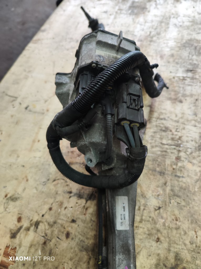 Рулевая рейка v40 MV48 B4164T Рулевая рейка v40 MV48 B4164T