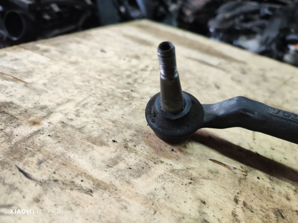 Рулевая рейка v40 MV48 B4164T Рулевая рейка v40 MV48 B4164T