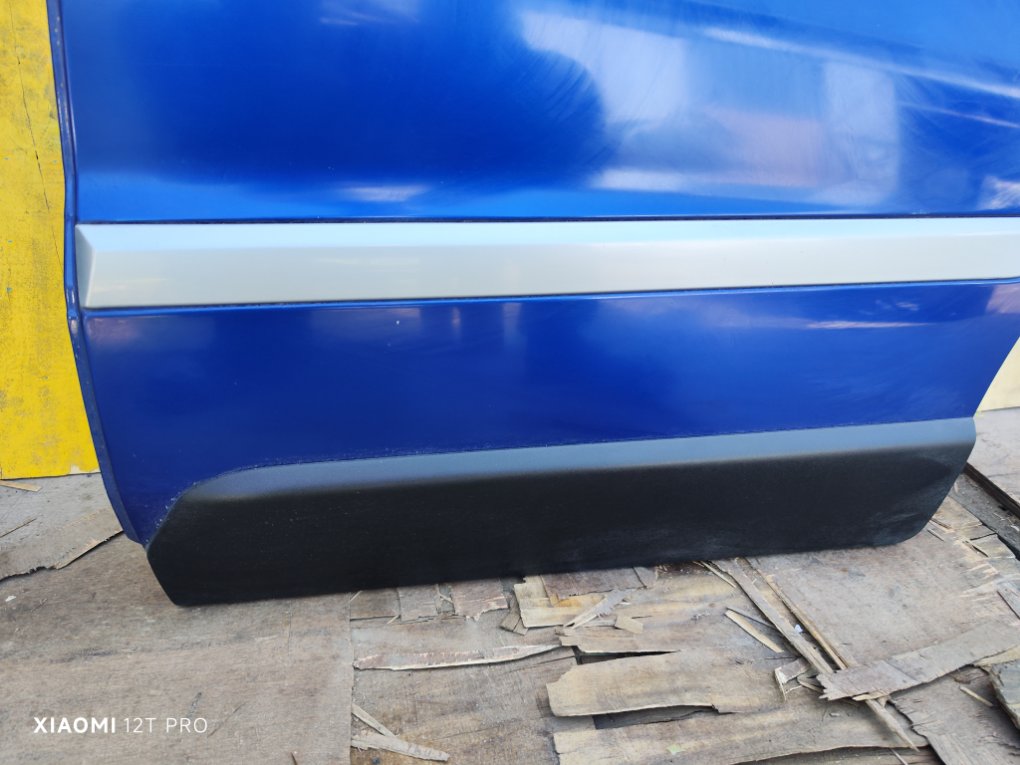 Дверь задняя левая XC70 2006 SZ59