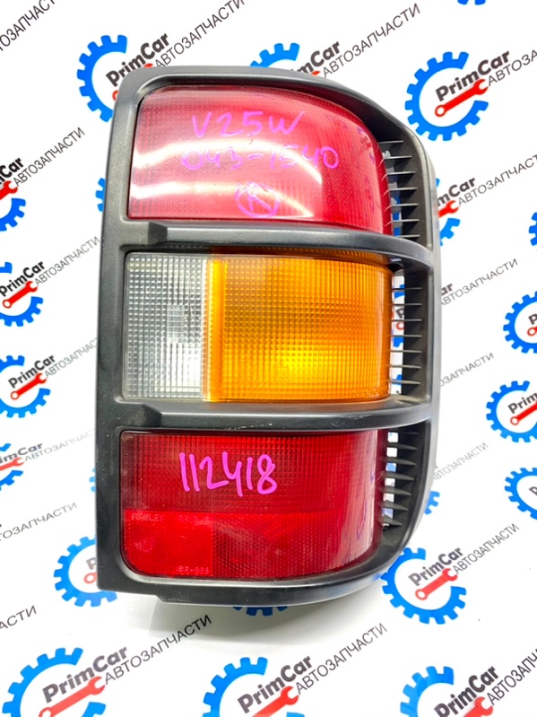 Стоп-сигнал Mitsubishi Pajero V21W правый MR376352 (б/у)