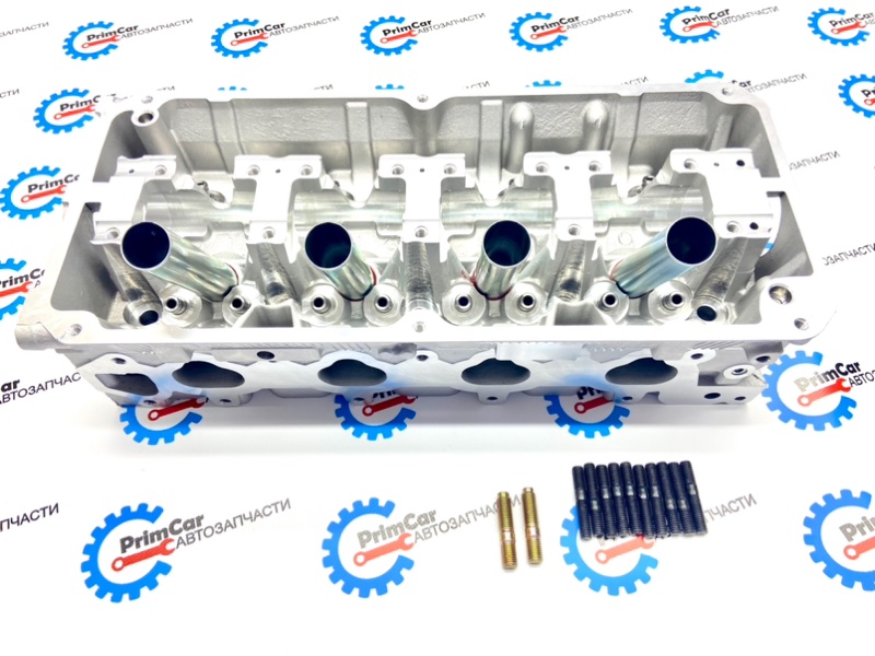 Головка блока цилиндров Mitsubishi Delica V11V 4G63 MD305479