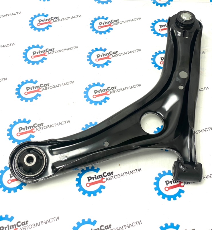 Рычаг подвески Toyota Vitz NCP10 передний правый 4806859055