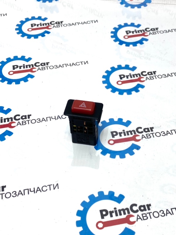 Кнопка аварийной сигнализации Mitsubishi Pajero V11V 4D56 MB652291 (б/у)