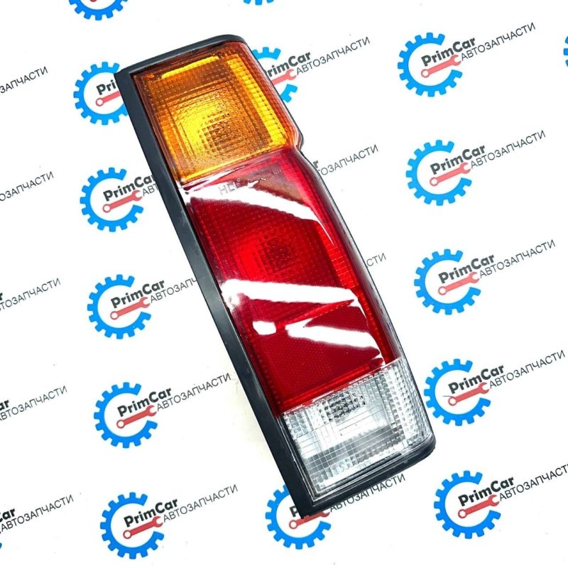 Стоп-сигнал Nissan Datsun D21 правый 2655015G20