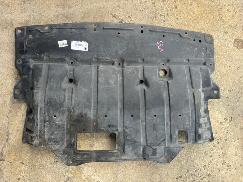 Защита двигателя Nissan Skyline CPV35 75892-AL500 (б/у)
