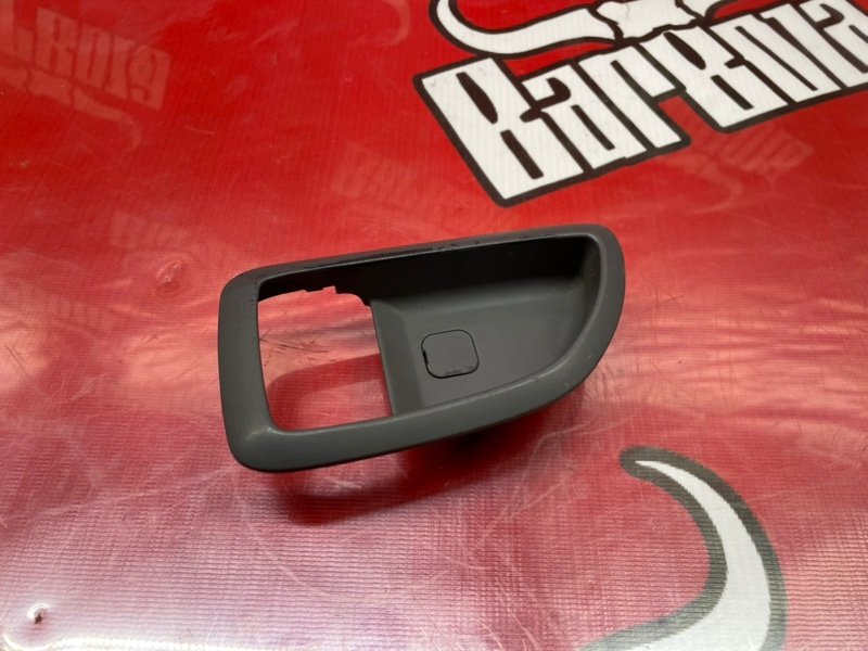 Накладка внутренней ручки двери передняя правая Hyundai Tucson 2004 JM G6BA 826222E000LM Б/У