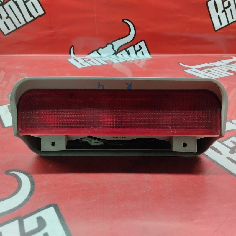 Стоп-сигнал дополнительный Mitsubishi Montero Sport 2001 K96W 6G72 MR300388 Б/У