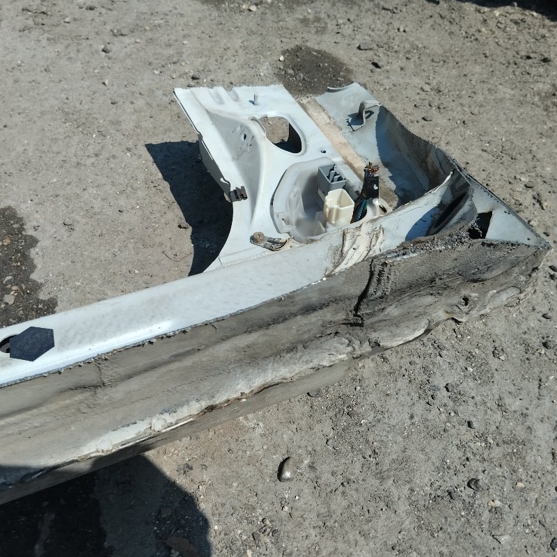 Порог кузова левый Sprinter 2000 AE110 5A-FE