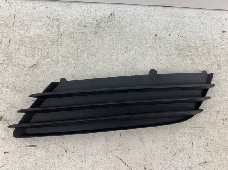 Решетка бампера передняя левая Opel Astra 2004-2007 H 13149561 новая