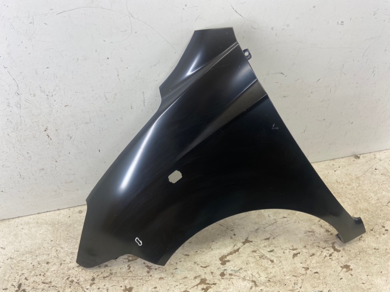 Крыло переднее левое Chevrolet Spark 2005-2010 M200 96599353 новая