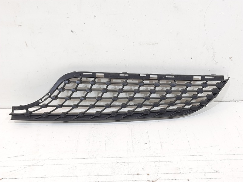 Накладка решетки радиатора левая Mercedes-Benz CLA 2013-2016 X117 A1178880960 Б/У