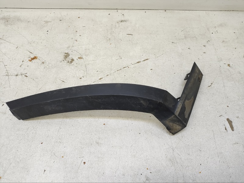 Накладка бампера задняя правая Jaguar E-Pace 2017- J9C317D960AA Б/У