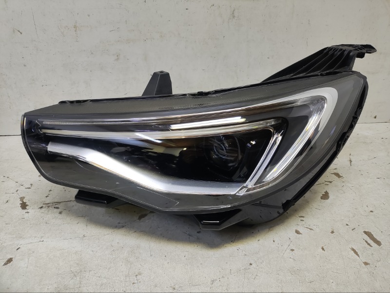 Фара левая Opel Grandland  X 2017- 1 YP00016180 Б/У