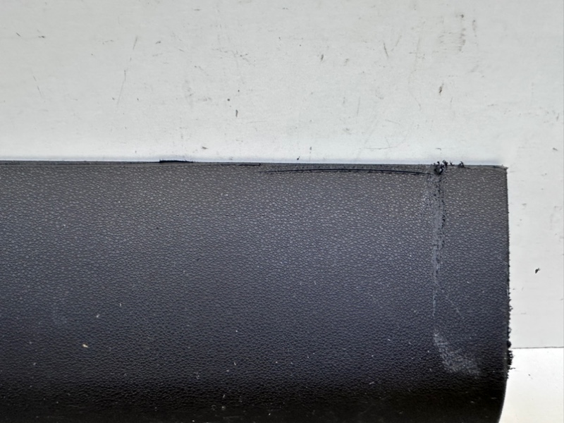 Накладка двери передняя правая J7 2023-2024 1