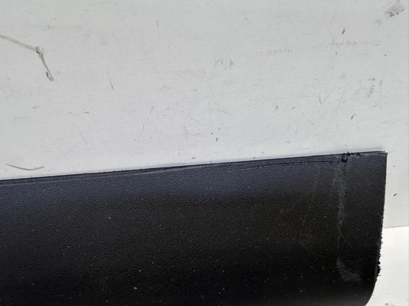 Накладка двери передняя правая J7 2023-2024 1