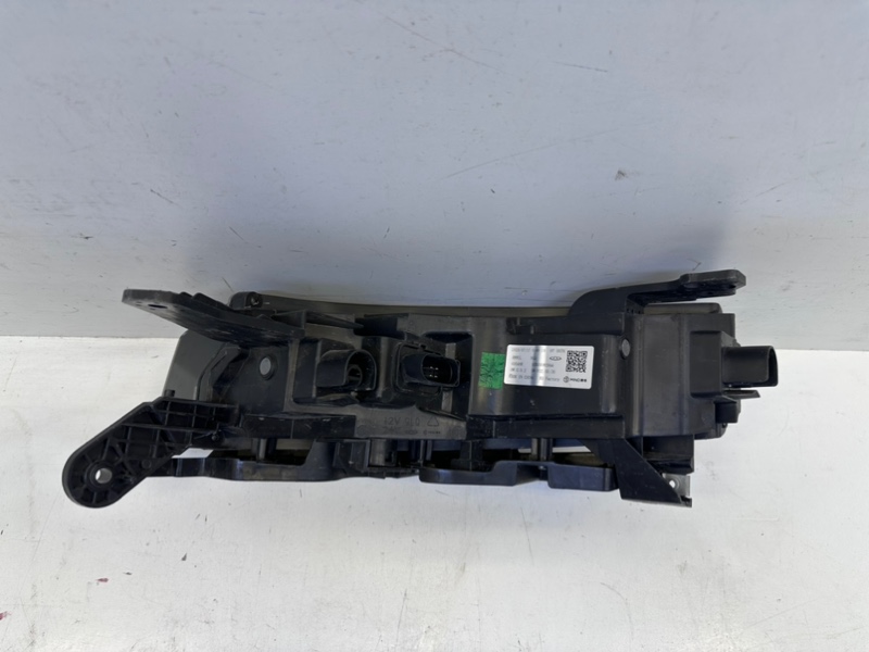 Фара правая J7 2023-2025 T1EJ