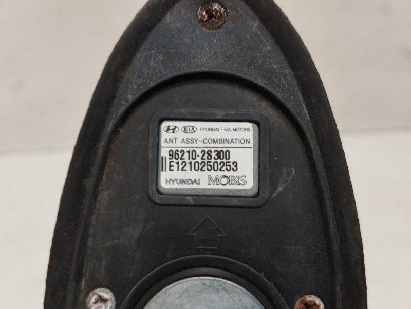 Антенна ix35 2009-2015 1