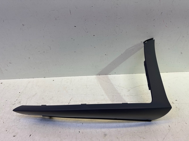 Накладка бампера передняя левая Mercedes-Benz CLA-class 2019-2024 C118 A11888551019999 новая