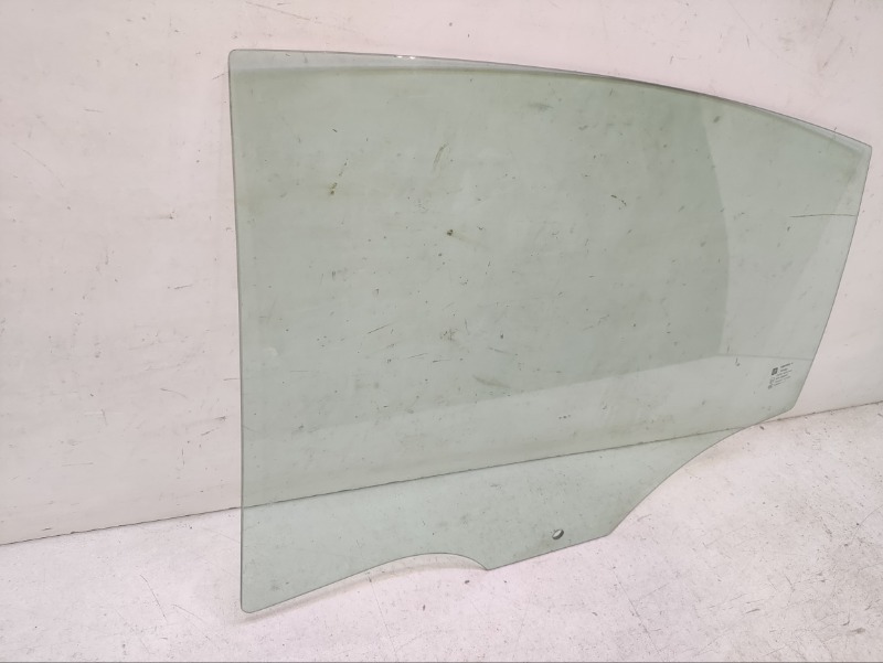 Стекло заднее левое Opel Insignia A