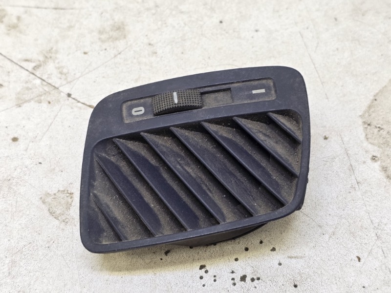 Пластик салона usb/ aux AUDI A6 1997-2004 C5 4B0819794 Б/У