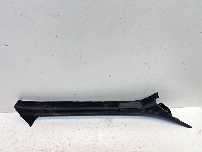 Накладка стойки передняя правая Range Rover Evoque 2015-2018 L538 204PT