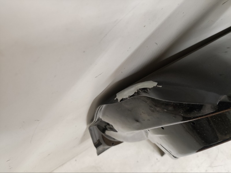 Дверь задняя левая J7 2023-2024 1