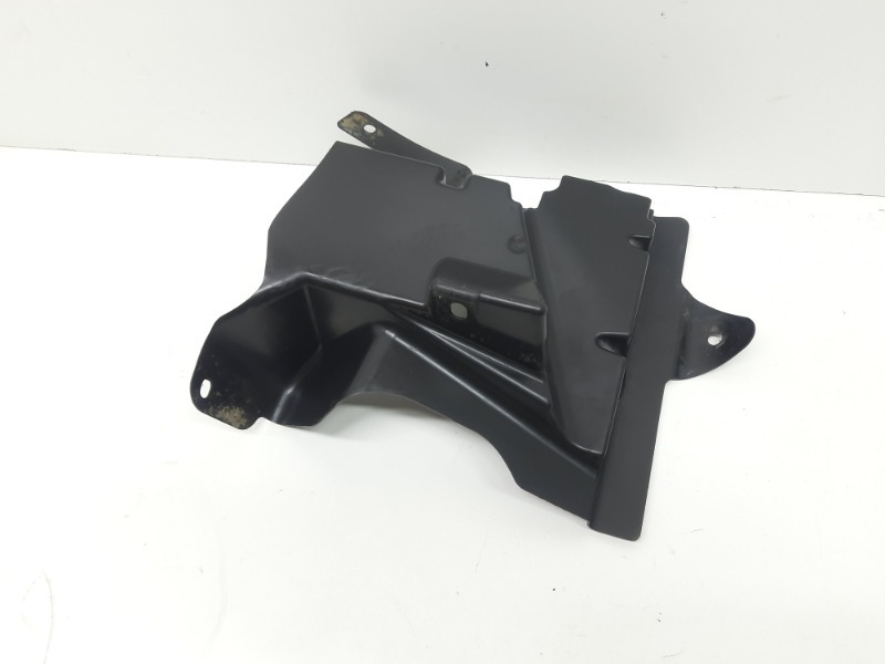 Пыльник двигателя правый F-Pace 2015-2020 X761