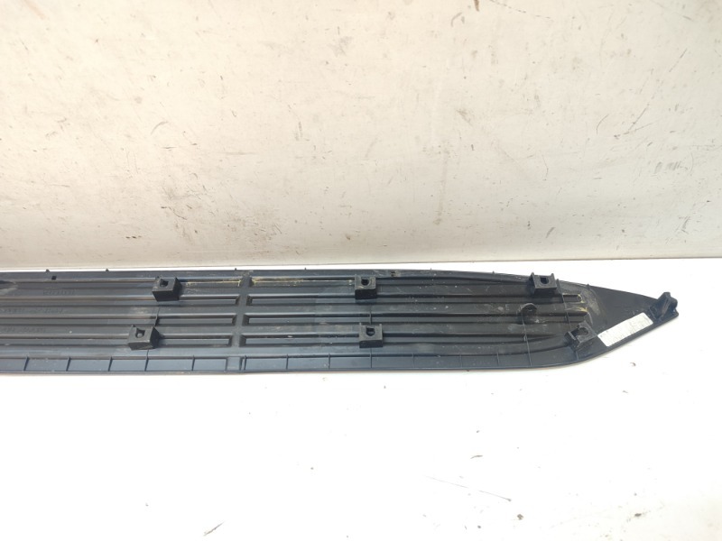 Накладка подножки левая Land Cruiser 300 2021-2022 3