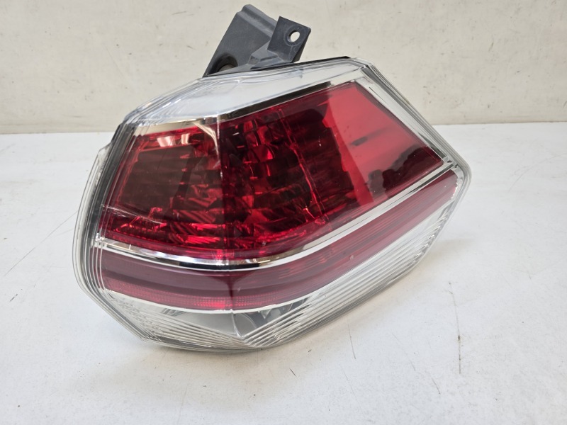 Запчасть фонарь задний правый Nissan X-Trail 2013-2017 T32 265504CA0B Б/У Фонарь задний правый Nissan X-Trail 2013-2017 T32 265504CA0B Б/У
