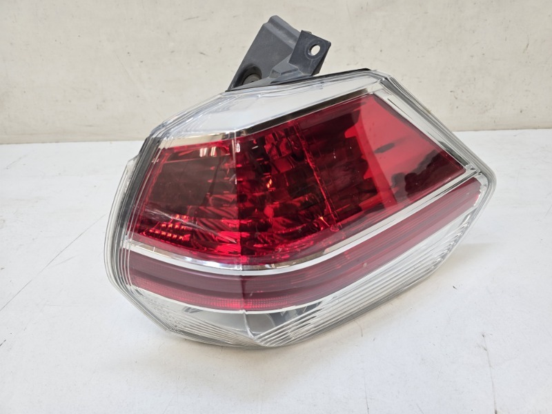 Фонарь задний правый X-Trail 2013-2017 T32 Фонарь задний правый X-Trail 2013-2017 T32