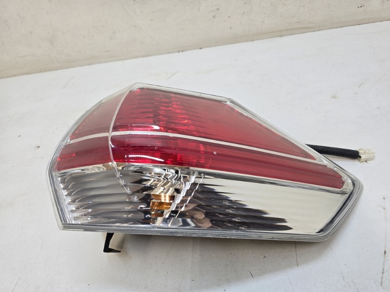 Фонарь задний правый X-Trail 2013-2017 T32 Фонарь задний правый X-Trail 2013-2017 T32