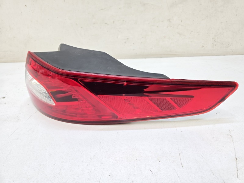 Фонарь задний правый Kia Optima 3 TF