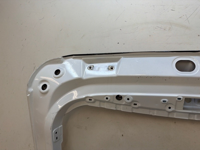 Крышка багажника Uni-K 2020-2024 1