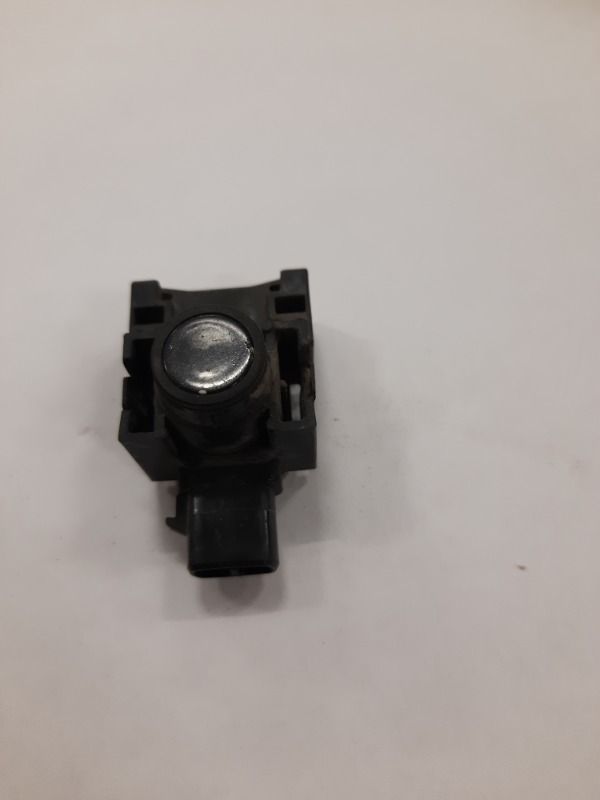 Датчик парковки (парктроник) передний NX200 2014-2021 1 Датчик парковки (парктроник) передний NX200 2014-2021 1