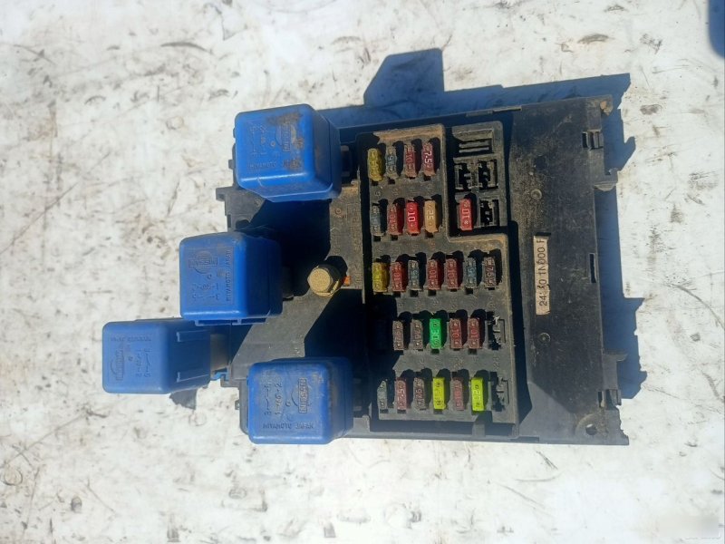 Блок предохранителей Nissan Almera 1995-2000 N15 Б/У