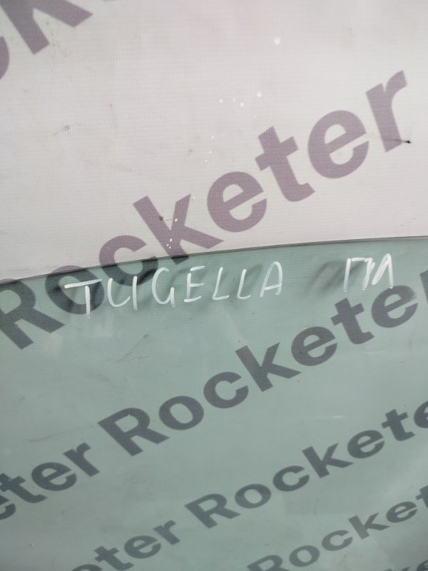 Стекло двери переднее левое Tugella 2022 FY11 2.0